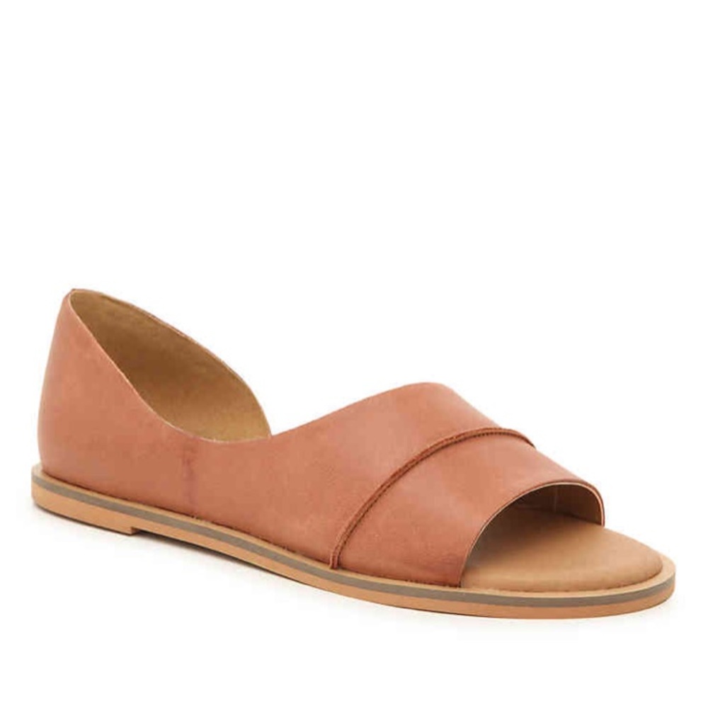 Fentin flat Lucky Brand Sandal